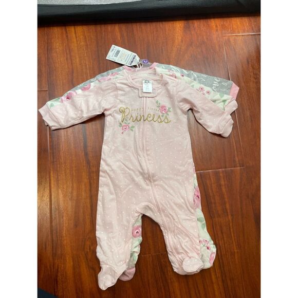 Gerber Princess Onesies and Sleep n Plays Size 0-3‎ Months, New - Picture 5 of 9